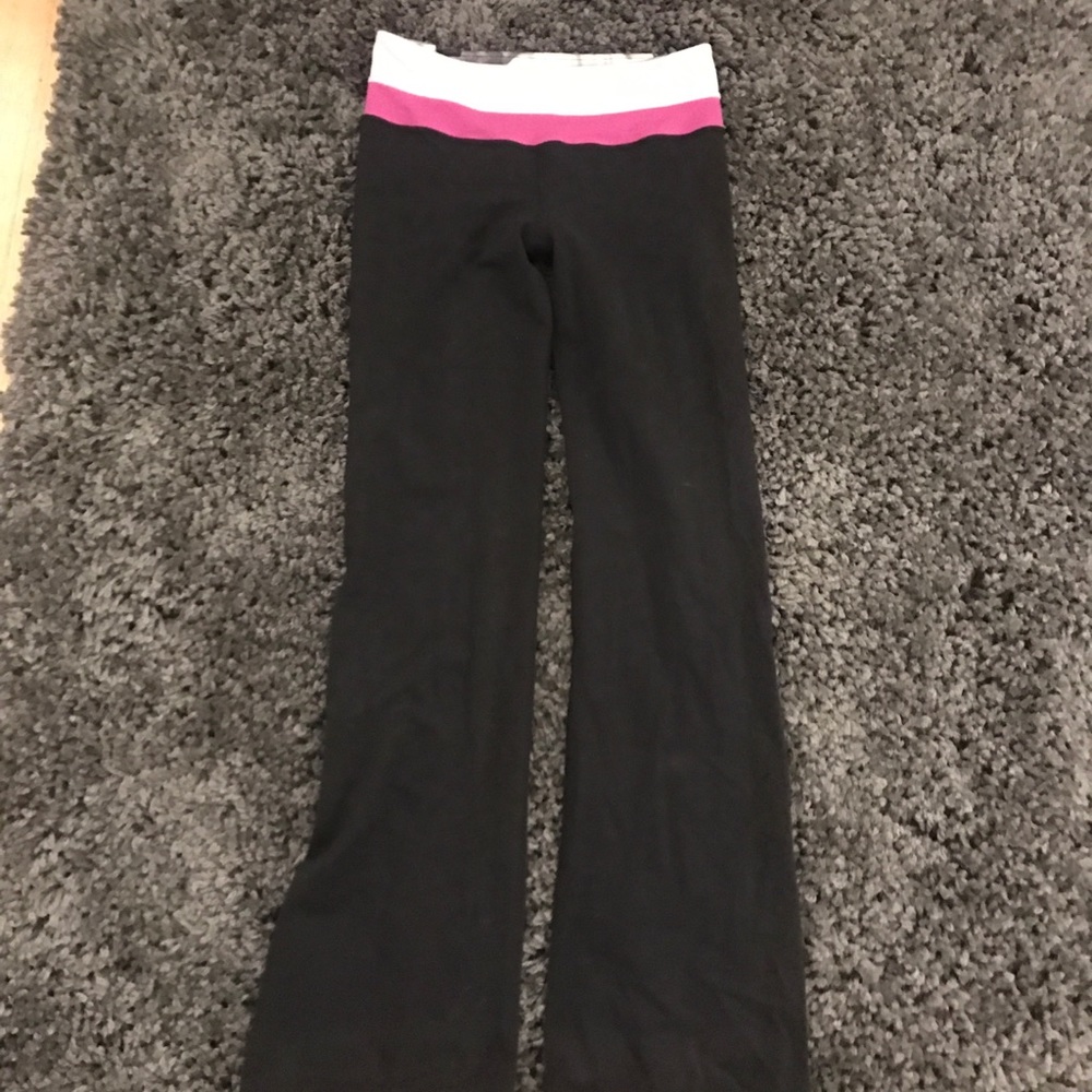 reversible size 4 lululemon yoga pants